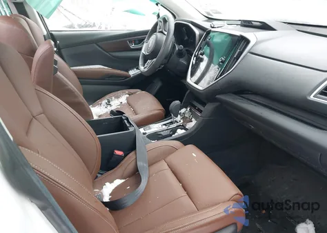 2024 Subaru Ascent Touring 7-Passenger z USA, uszkodzony, nr VIN 4S4WMAWD8R3423432